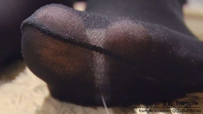 061028bfejm0nyanuh008j.jpg