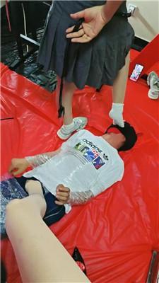 211302khqnk8zzdh88qesh.jpg